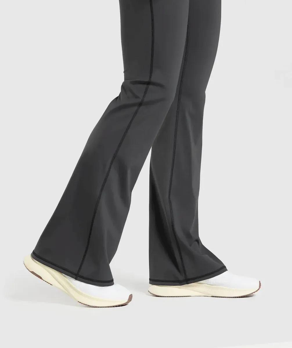 Elevate Flared Leggings 2.0 - Image 7
