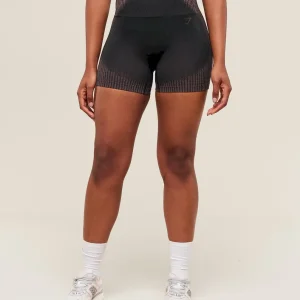 Diffuse Seamless Shorts