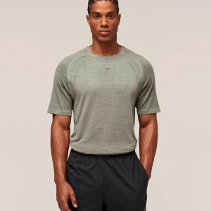 Versatile Seamless T-Shirt